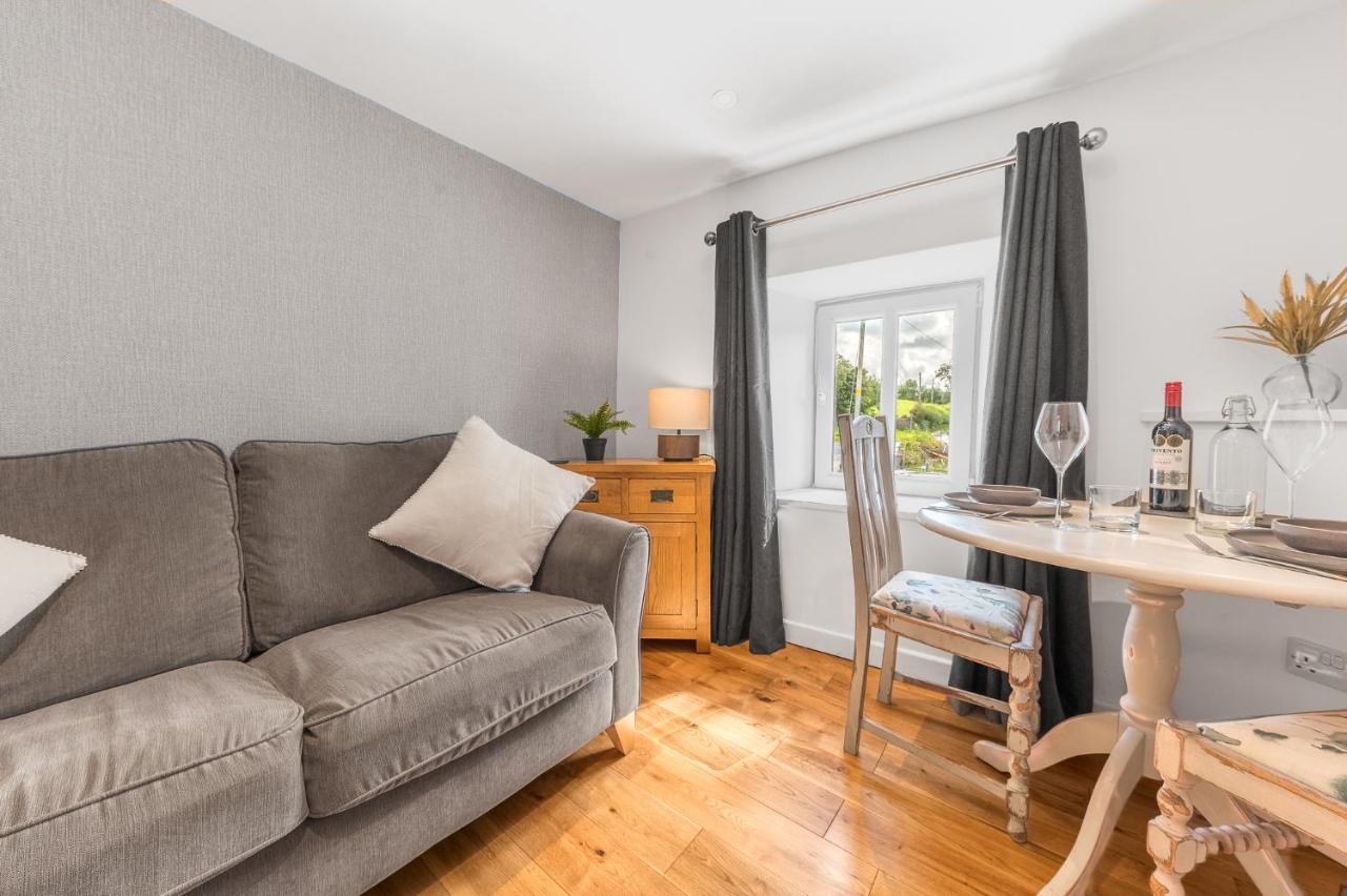 The Black Dog Apartment Dalton-in-Furness Esterno foto